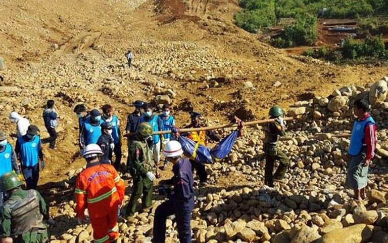 Alunecare de teren asupra unei mine de jad în Myanmar – cel puţin 13 morţi