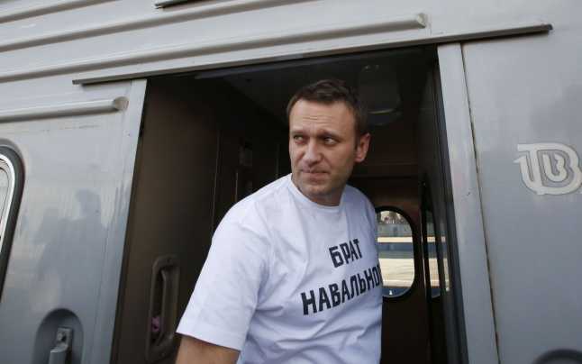 Cum vor rușii ‘să spele putina’: ‘Navalnîi este victima stresului, a alcoolului şi a alimentaţiei!’