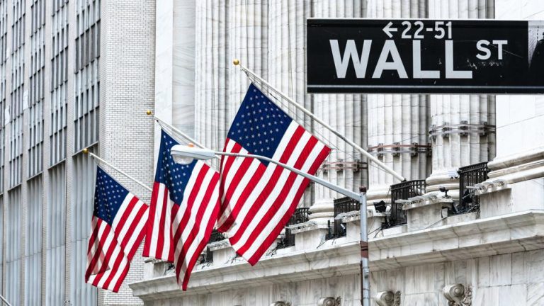 New York Stock Exchange şi Nasdaq opresc tranzacţionarea companiilor din Rusia listate pe cele două burse