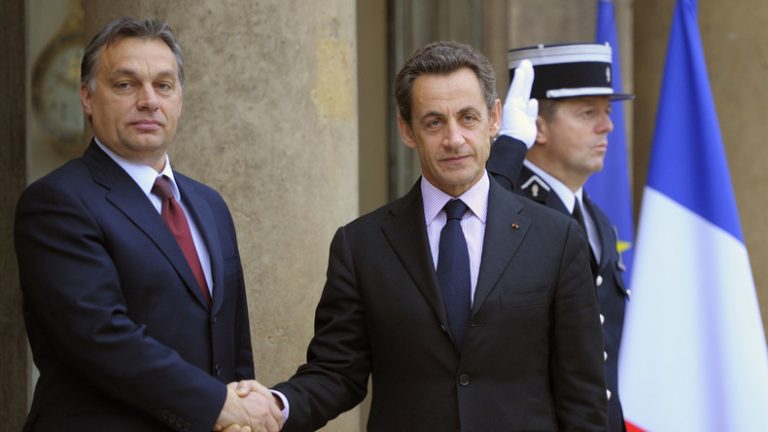 La Budapesta, Nicolas Sarkozy îi ia apărarea ”prietenului” său Viktor Orban