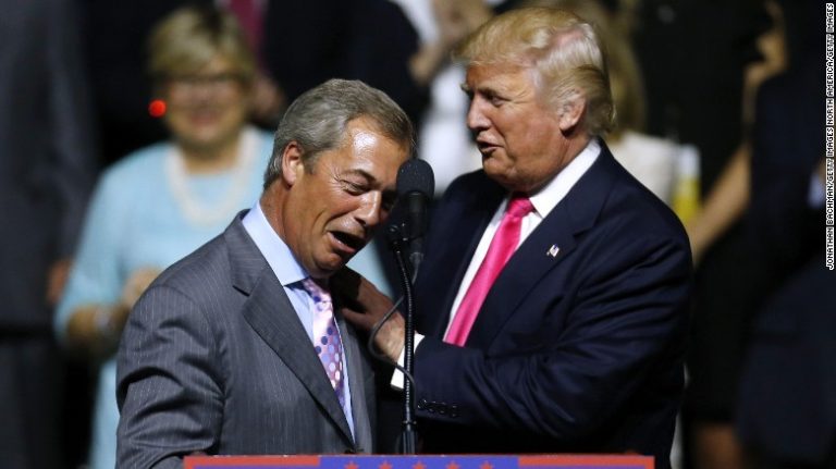 Întâlnire Trump-Farage la reşedinţa ambasadorului american la Londra