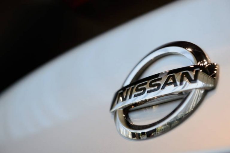 Nissan opreşte temporar producţia la o fabrică din Japonia