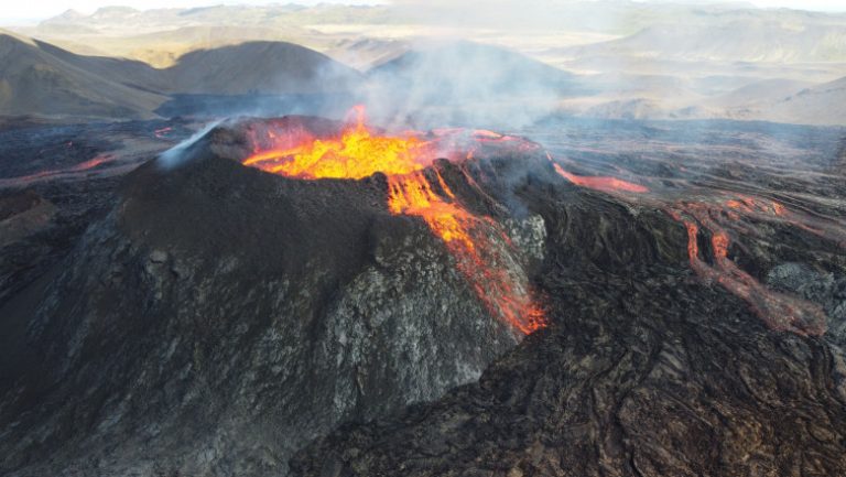 Islanda avertizează asupra probabilităţii unei noi erupţii pe măsură ce magma se acumulează