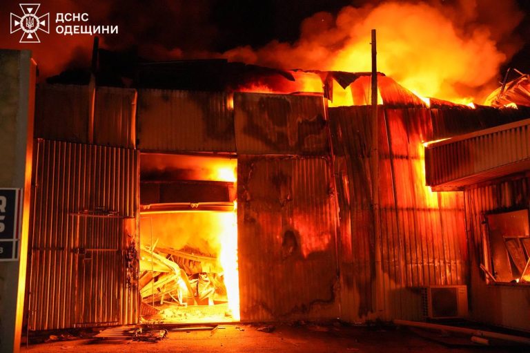 FOTO// Un nou atac cu rachete asupra orașului Odesa