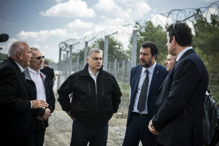 Orban şi Salvini s-au întâlnit la graniţa Ungariei cu Serbia, securizată împotriva migranţilor
