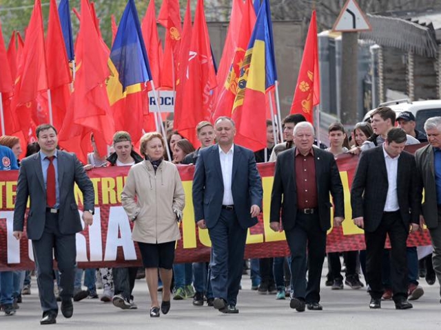 Socialiştii moldoveni solicită semnarea de urgenţă a unui acord politic cu Blocul ACUM