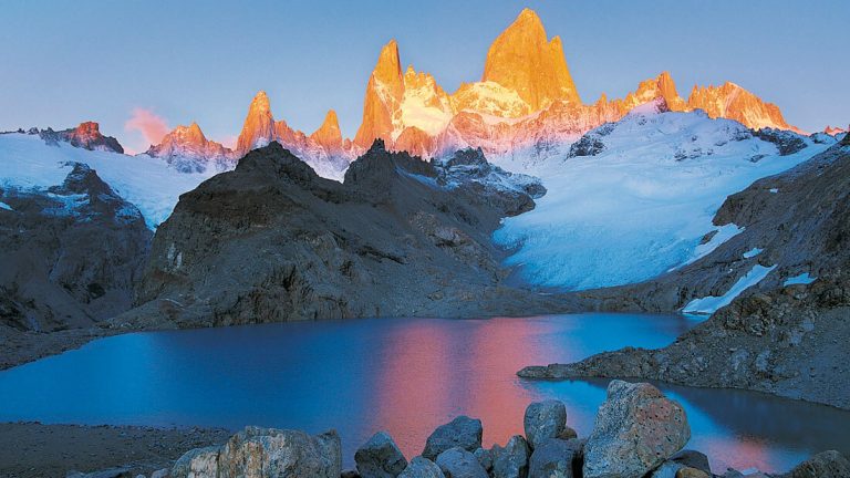 Argentina : Prăbuşirea naturală a gheţarului Perito Moreno a provocat inundaţii în Patagonia