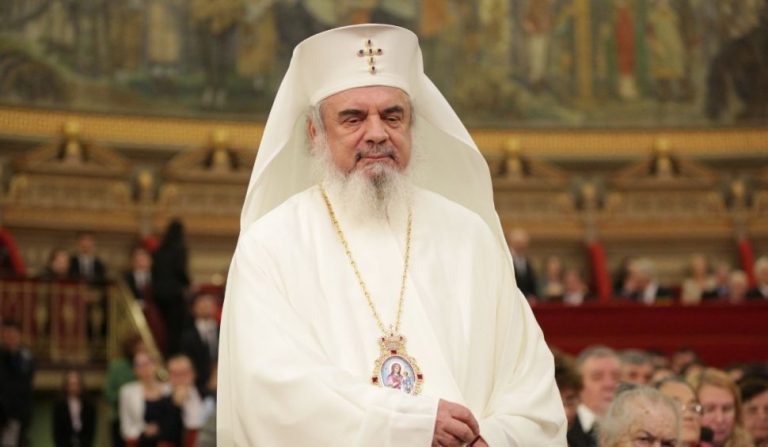 Conducătorul Bisericii Ortodoxe Române, în topul bugetarilor din România. Salariul pe care îl încasează Patriarhul Daniel