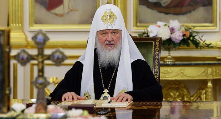 Patriarhul Kirill  denunţă un act ‘monstruos’ evacuarea preconizată a călugărilor dintr-o mănăstire emblematică din Kiev