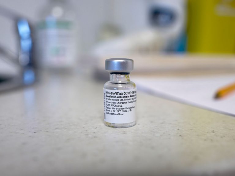 Spania va întocmi un registru cu persoanele care refuză vaccinarea împotriva COVID-19