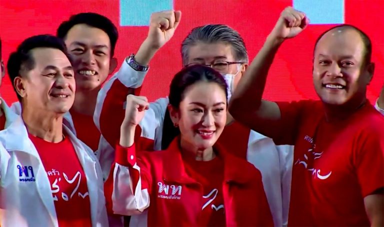 Alegerile generale în Thailanda; fiica fostului premier Thaksin Shinawatra conduce în sondaje pentru funcţia de premier