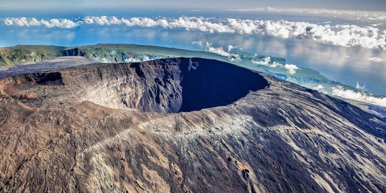 Erupţia vulcanului Piton de la Fournaise de pe insula Reunion s-a încheiat