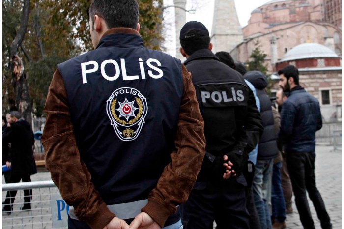 Poliţia din Turcia a reţinut 72 de suspecţi în legătură cu tentativa de lovitură de stat din 2016