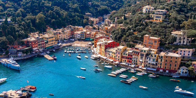 Amenzi pentru turiștii care se opresc într-o zonă din Portofino