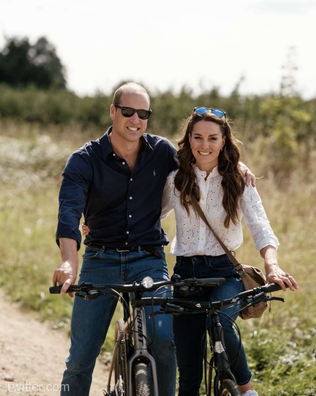 Prinţul William şi Kate au publicat o fotografie cu ocazia aniversării a 12 ani de căsătorie