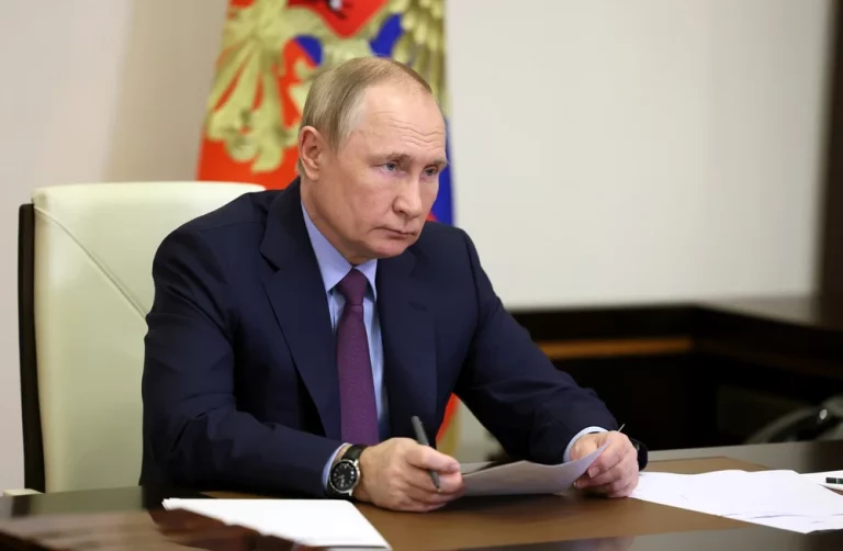 Moscova acuză NATO că ar fi încercat să-l asasineze pe Vladimir Putin