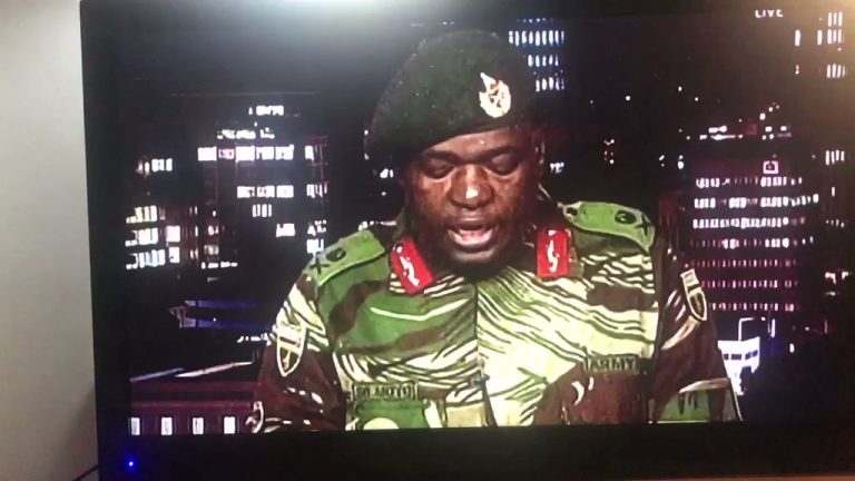 Lovitură de stat în Zimbabwe. Armata confirmă oficial la postul național de televiziune că a preluat controlul. Americanii şi britanicii, sfătuiţi să rămână la `adăpost`