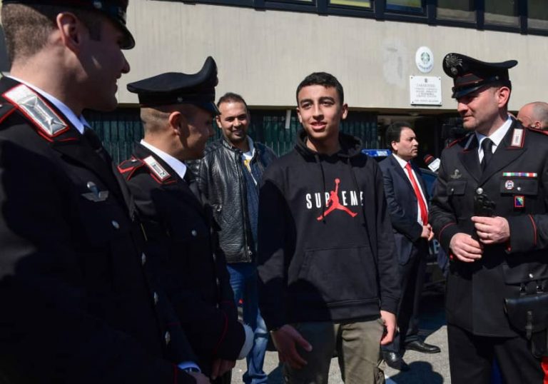 Italia: Elevul migrant care a anunțat autoritățile în cazul autobuzului incendiat va primi cetățenie