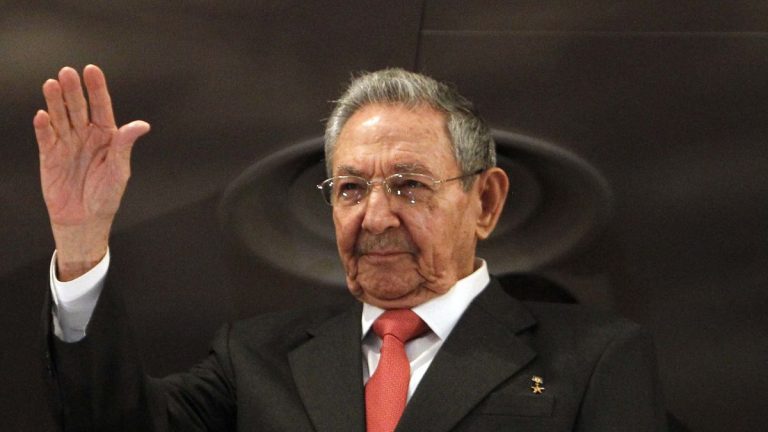 Fostul lider cubanez Raul Castro în Venezuela pentru comemorarea lui Chavez