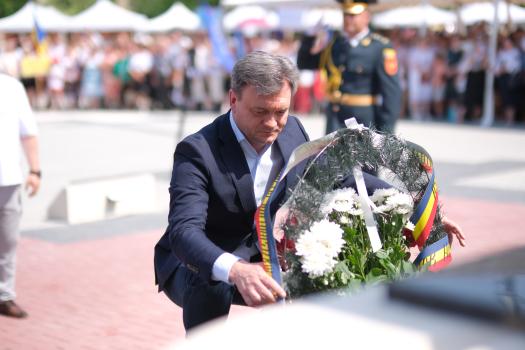 Dorin Recean a participat la inaugurarea monumentului domnitorului Ștefan cel Mare din orașul Căușeni