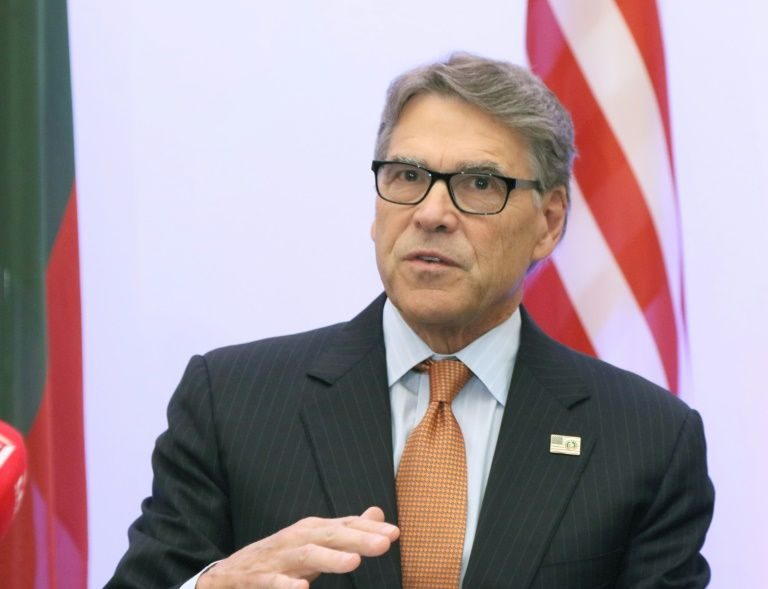 Rick Perry, ministrul american al energiei, dezminte informaţiile privind o apropiată demisie
