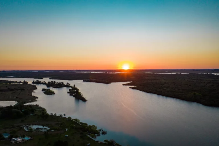 Secetă severă în Amazon: Cel mai scăzut nivel al apelor Rio Negro din anul 1902