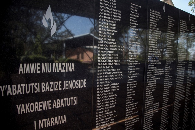 Procesul de la Haga al unui suspect în genocidul din Rwanda, din 1994, suspendat după ce avocaţii susţin că acesta suferă de demenţă