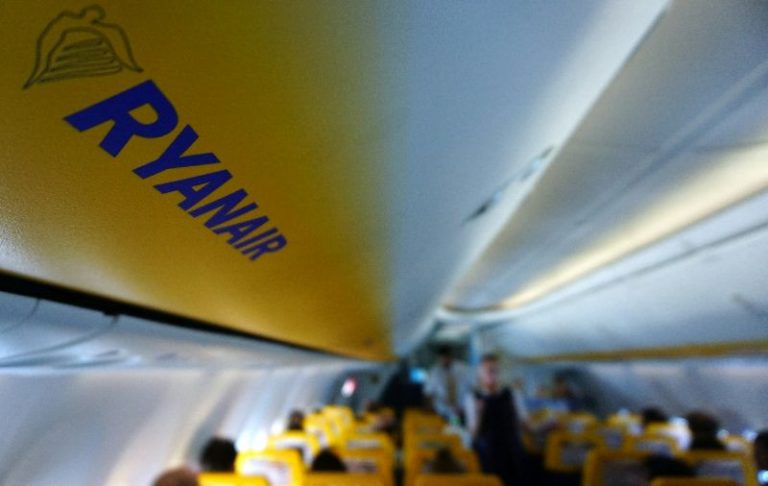 Ryanair scapă de o amendă impusă de Ungaria