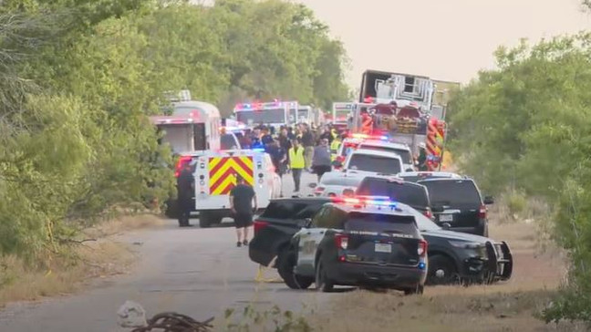 Bilanţul tragediei migranţilor găsiţi morţi într-un camion în Texas a urcat la 53 de victime