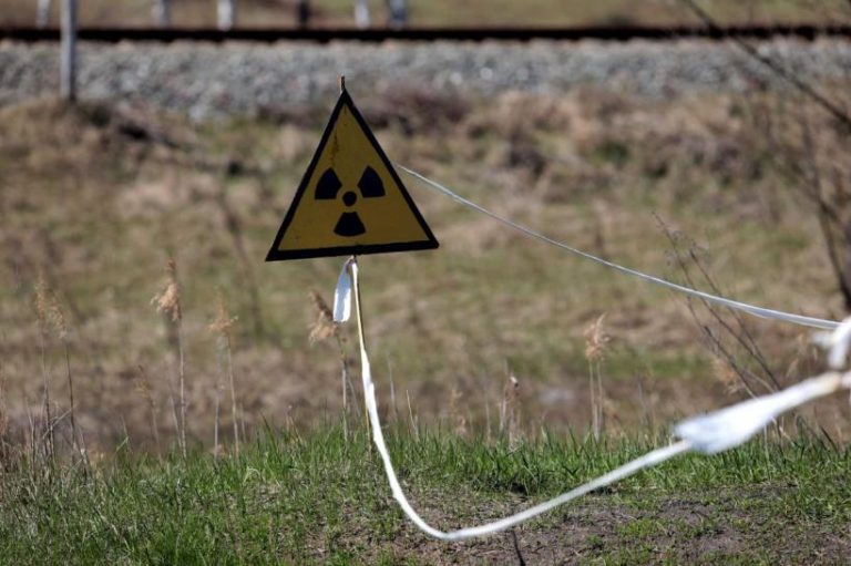 Alertă la Timișoara! Scurgeri radioactive în curtea DSP