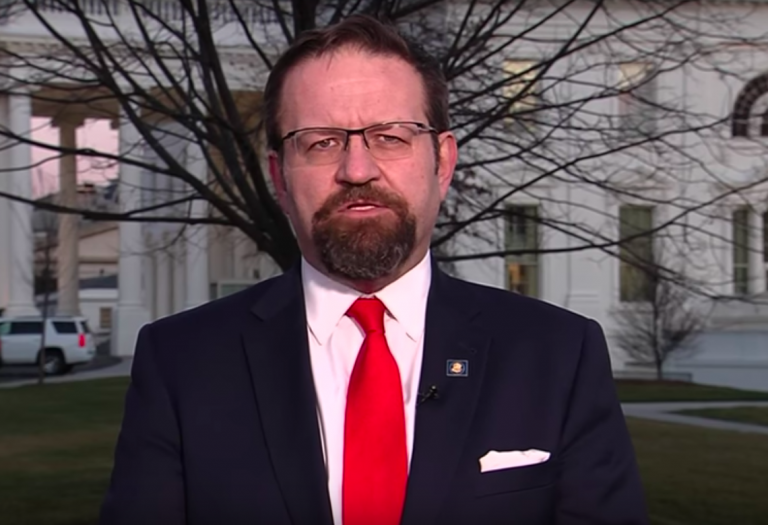 Poliţia ungară a emis un mandat de arestare  împotriva lui Sebastian Gorka, fost consilier pentru securitate naţională al lui Donald Trump