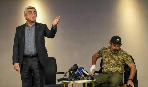 Armenia : Premierul Serj Sargsyan a plecat în timpul unei întâlniri televizate cu liderul opoziţiei – “Nu este un dialog, este un şantaj”