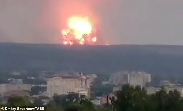 Armata rusă a reuşit să pună sub control incendiul de la depozitul de muniţie – VIDEO