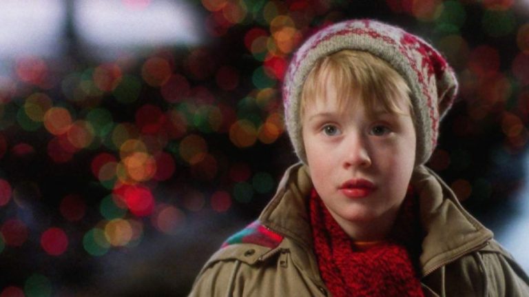 Filmul ‘Singur acasă’ a devenit real – Un băiețel de șase ani a fost îmbarcat în avionul greșit de Crăciun