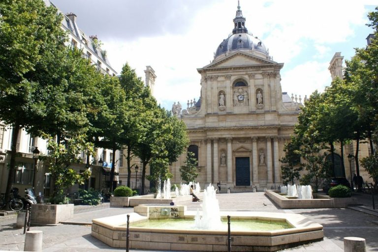 Organizatorul unei conferinţe pe tema terorismului acuză Universitatea Sorbona de ‘cenzură’
