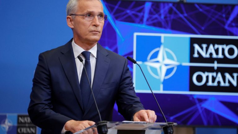 Stoltenberg avertizează că luptele din Ucraina ar putea să devină un război între Rusia şi NATO