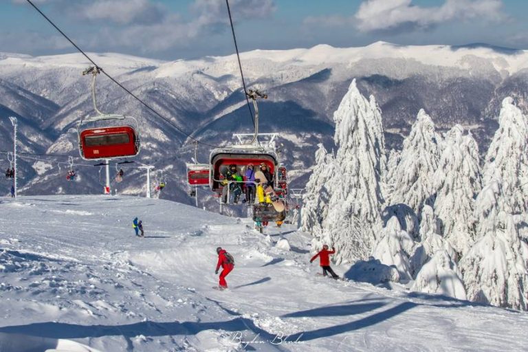 Straja, stațiunea de schi din Munții Vâlcan