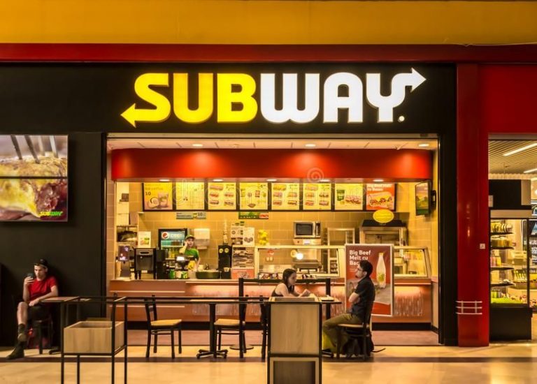 Lanţul american de restaurante fast-food Subway, dat în judecată pentru folosirea de ‘ton falsificat’
