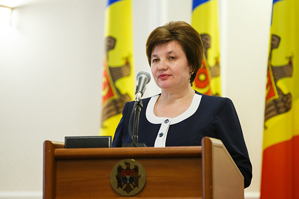 Svetlana Cebotari scapă ‘basma curată’ din toate sancţiunile