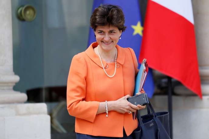 Comisarul european propus de guvernul francez a rambursat PE 45.000 de euro într-o afacere de presupuse angajări fictive