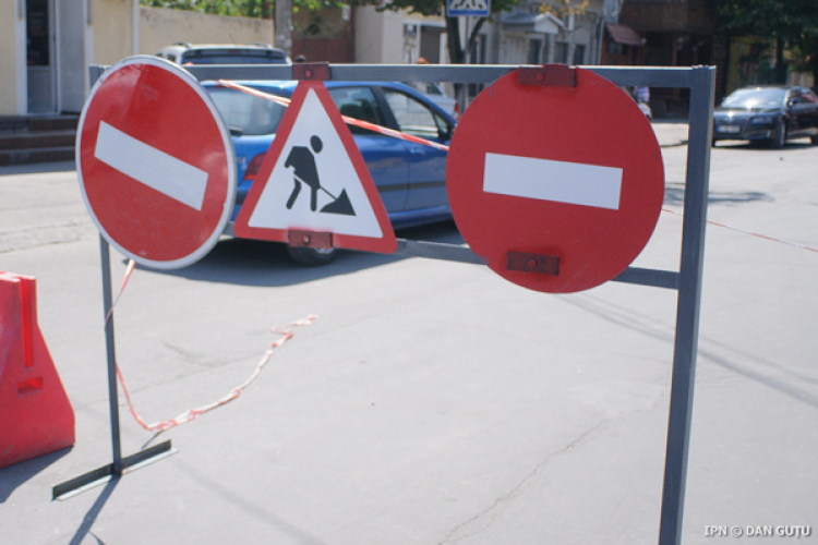 Atenție șoferi! Traficul rutier va fi suspendat parțial pe strada Alexandru cel Bun