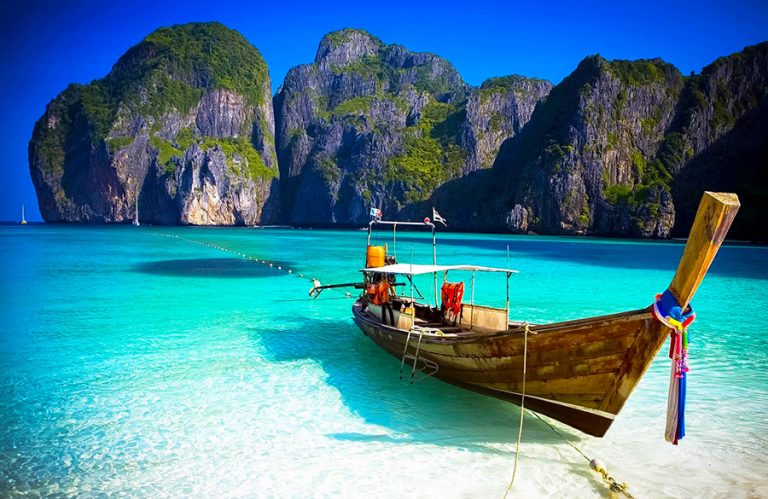 Thailanda lansează un program pilot pentru redeschiderea turismului internaţional