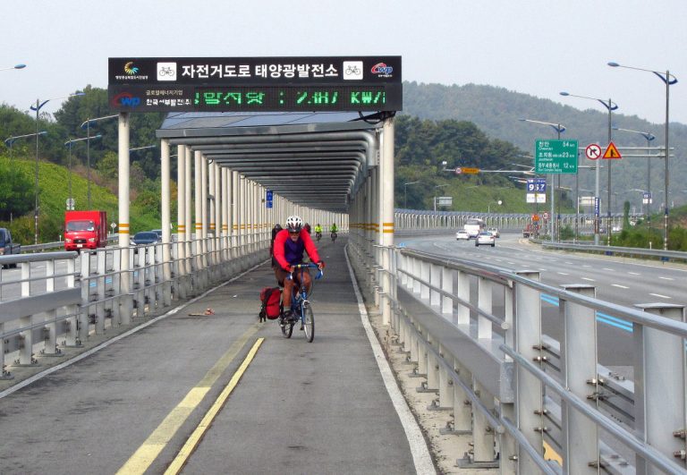 Autostradă solară dedicată bicicliştilor în Coreea de Sud