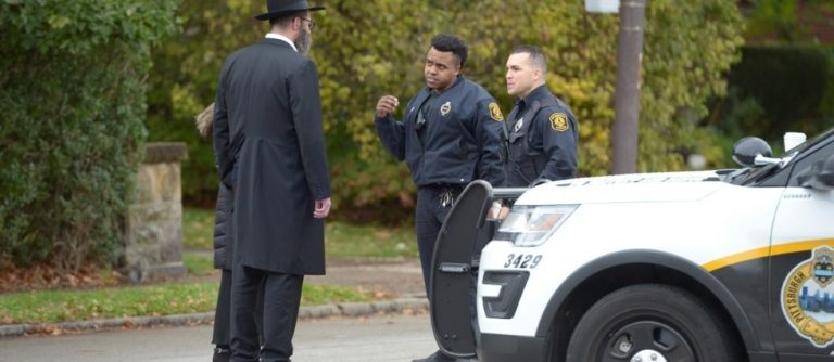 Teheranul condamnă atacul antisemit din Pittsburgh şi aduce un omagiu victimelor