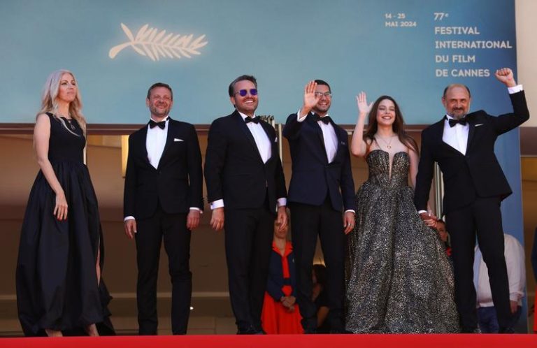 Filmul românesc ‘Trei kilometri până la capătul lumii’ a câștigat Premiul Queer Palm la Festivalul de Film de la Cannes