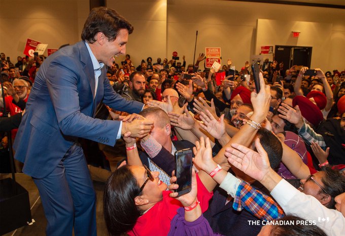 Premierul canadian Trudeau, nevoit să poarte o vestă antiglonţ în timpul unui miting (media)