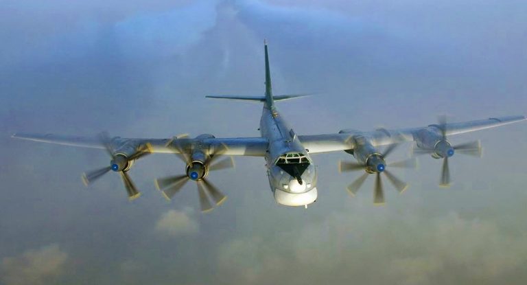 Japonia susţine că un avion militar rusesc i-a încălcat spaţiul aerian