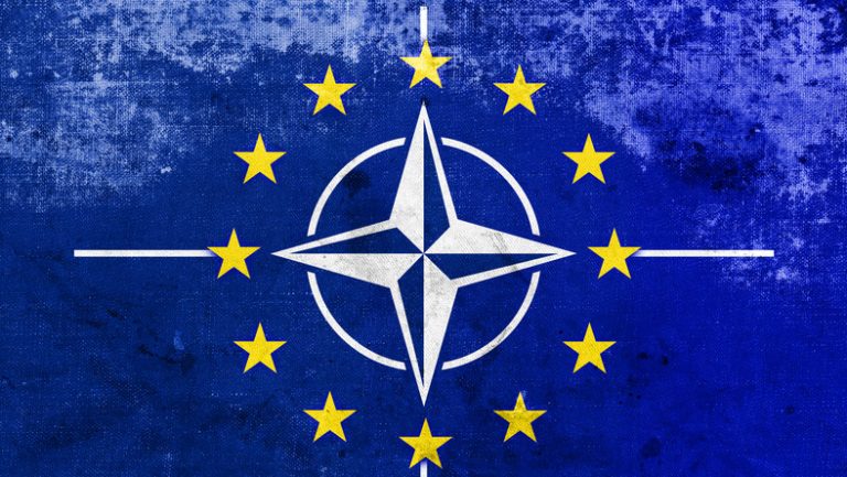 Comisiile parlamentare pentru apărare din V4 îşi exprimă sprijinul pentru unitatea NATO şi UE