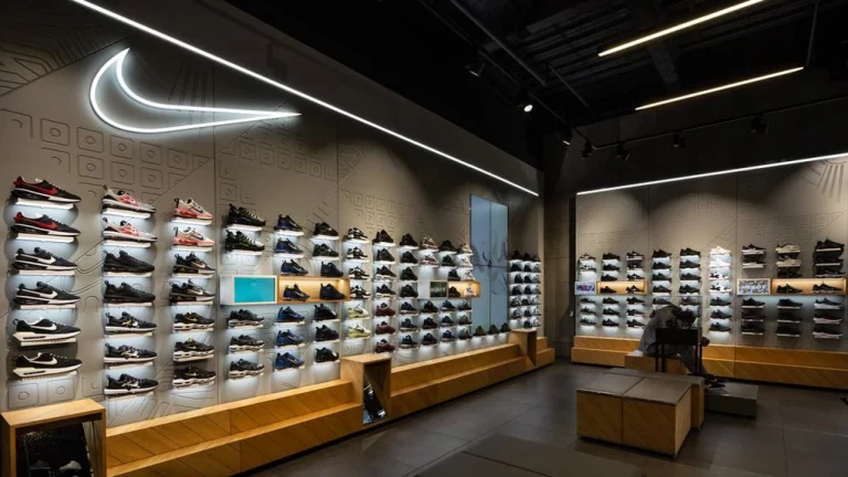 Producătorul Nike concediază 2% din forţa sa de muncă la nivel global. Care este motivul