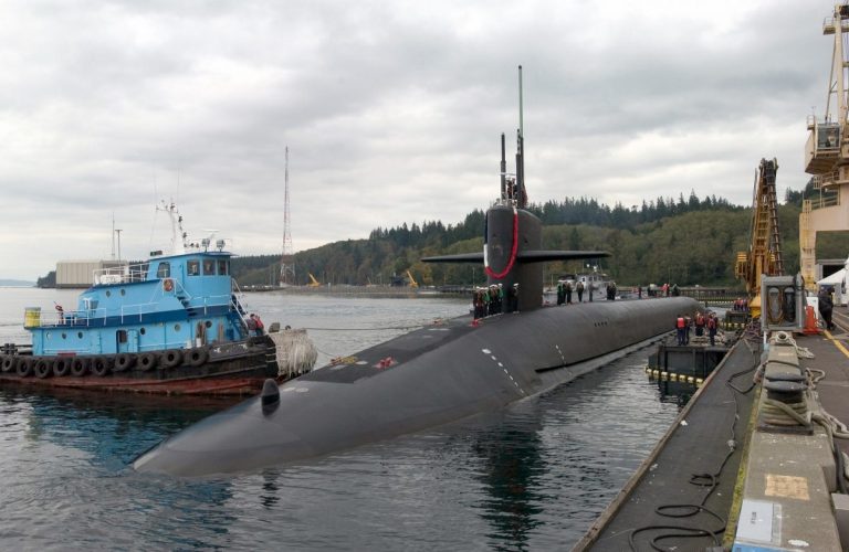 Un submarin american a efectuat teste cu rachete balistice care pot fi echipate cu încărcături nucleare